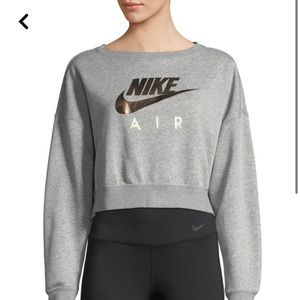Nike Air Rally Crew Crop Top Sweater
